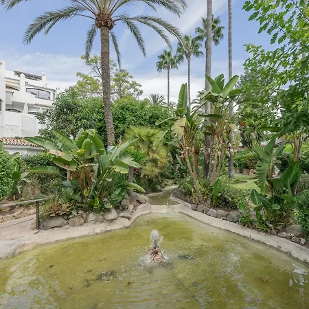 Golden Beach. Artola&friends Apartment *