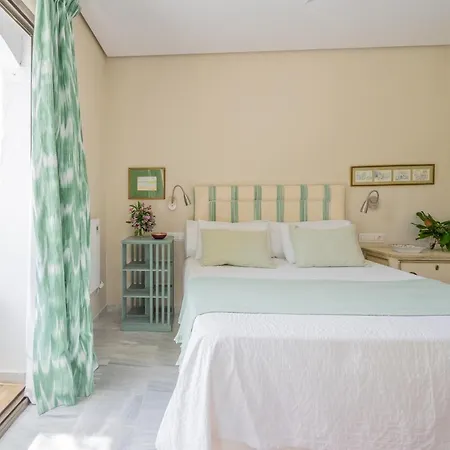 Apartment Golden Beach. Artola&friends *