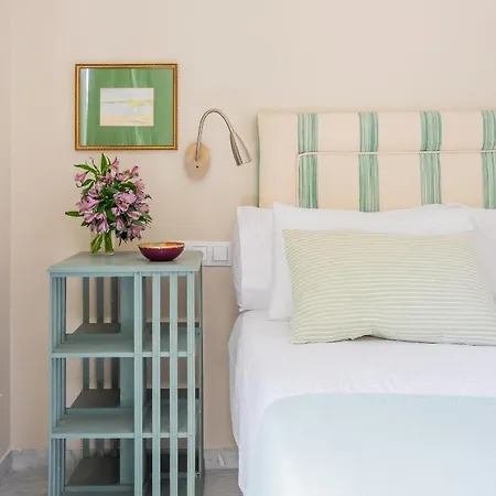 Golden Beach. Artola&friends Apartment Marbella